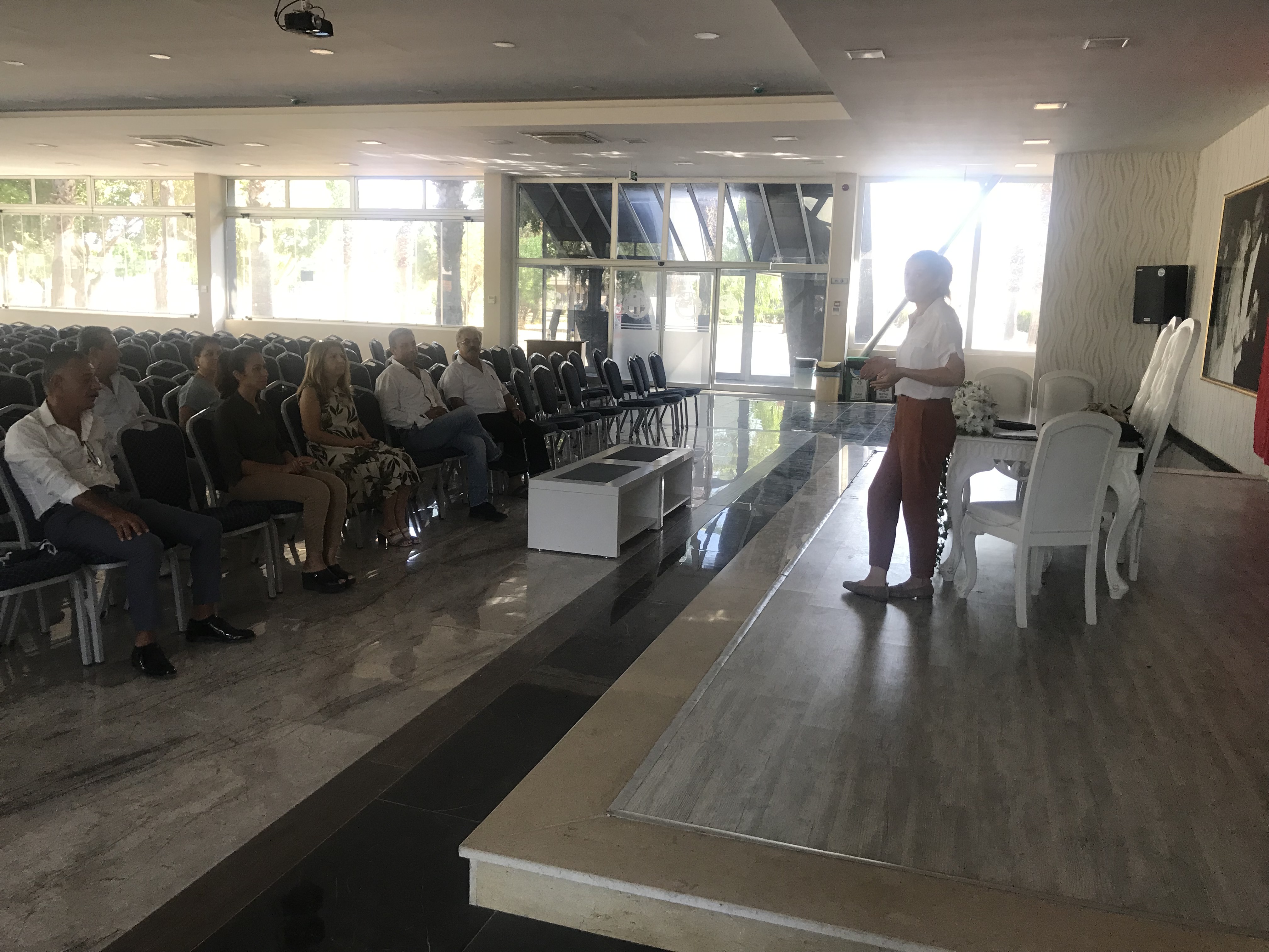 Arsuz Belediyesi Personellerine Yönelik “Kadına Yönelik Şiddetle Mücadele" Semineri Verildi.