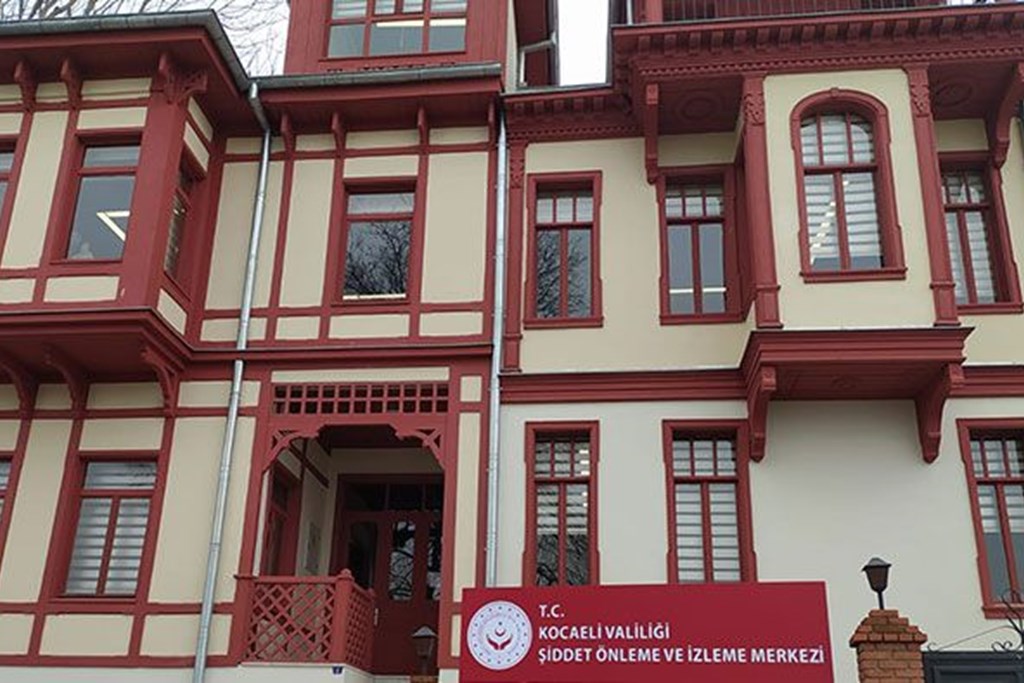 Şiddet Önleme Ve İzleme Merkezleri, 7 Ayda 156 Bin 882 Vatandaşın Yanında Oldu