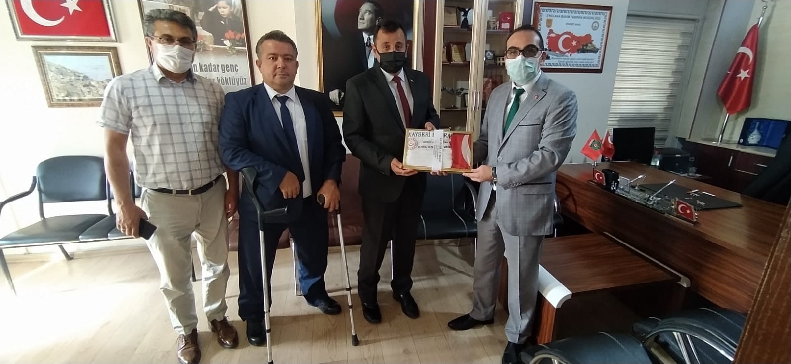 İl Müdürümüz Cüneyd Özdemir, Türkiye Harp Malulü Gaziler Şehit Dul Ve Yetimleri Derneği Kayseri Şube Başkanı Ali Yavuz’a Nezaket Ziyaretinde Bulundu
