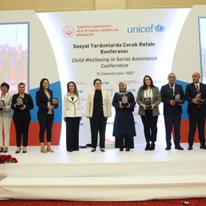 Bakanımız Derya Yanık: “Sosyal yardım başvuruları, bugün itibarıyla e-Devlet'ten yapılabilecek” - fotoğraf 3