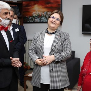 Bakanımız Derya Yanık Karabük'te Ziyaretlerde Bulundu - fotoğraf 4
