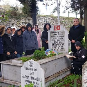 Şehit Öğretmenlerimizin Kabirleri Ziyaret Edildi - fotoğraf 2