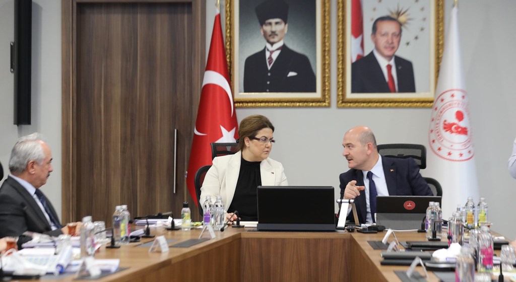 Bakanımız Derya Yanık Kadına Yönelik Şiddete Karşı Mücadele Koordinasyon Kurulları Video Konferans Toplantısına Katıldı