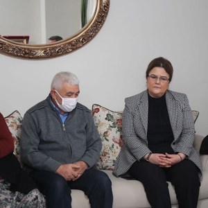 Bakanımız Derya Yanık Samsun’da Ziyaretlerde Bulundu - fotoğraf 7