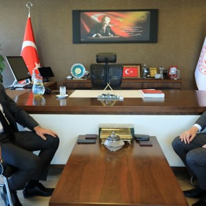 Kırıkkale Valisi Engelli ve Yaşlı Hizmetleri Genel Müdürlüğünü Ziyaret Etti  - fotoğraf 1