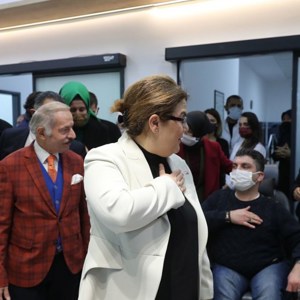 Derya Yanık, Minister of Family and Social Services, Opened the Physical Therapy and Rehabilitation Centre for the Persons with Disabilities in Bayrampaşa - fotoğraf 2
