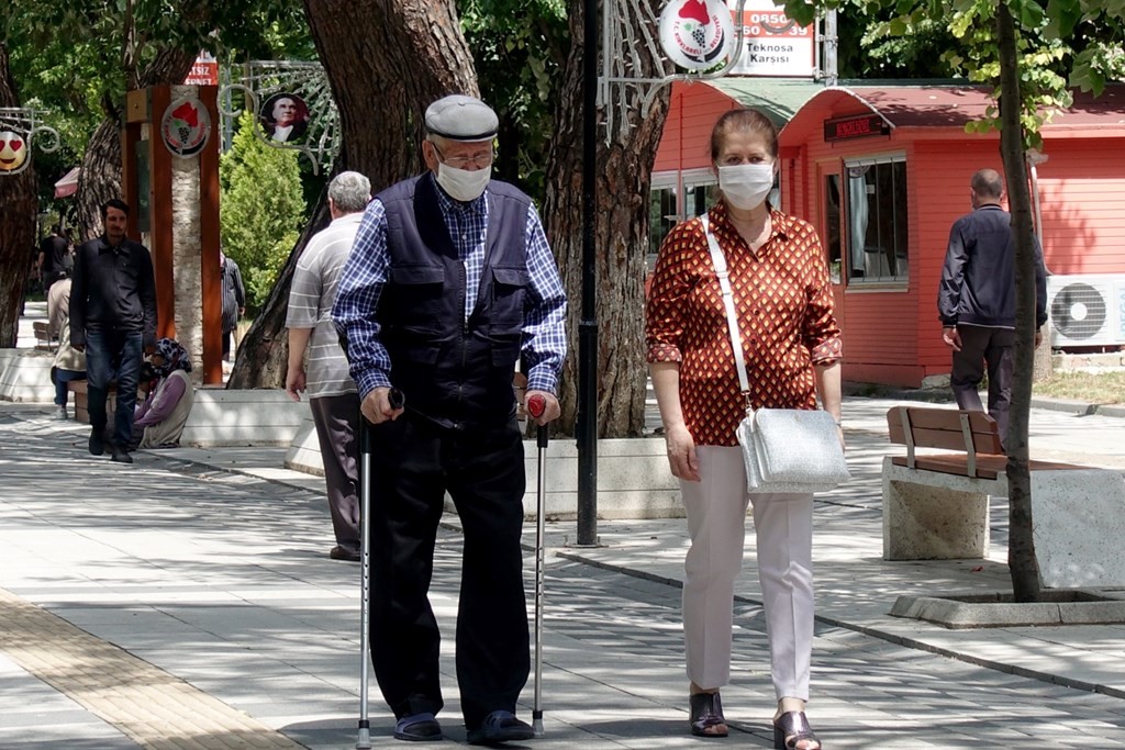 Aile ve Sosyal Hizmetler Bakanı Derya Yanık: “Ocak Ayına İlişkin Yaşlı Aylığı ve Engelli Aylığını Hesaplara Yatırıyoruz”