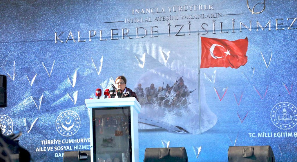 Bakanımız Derya Yanık Sarıkamış Şehitlerini Anma Töreni'ne Katıldı