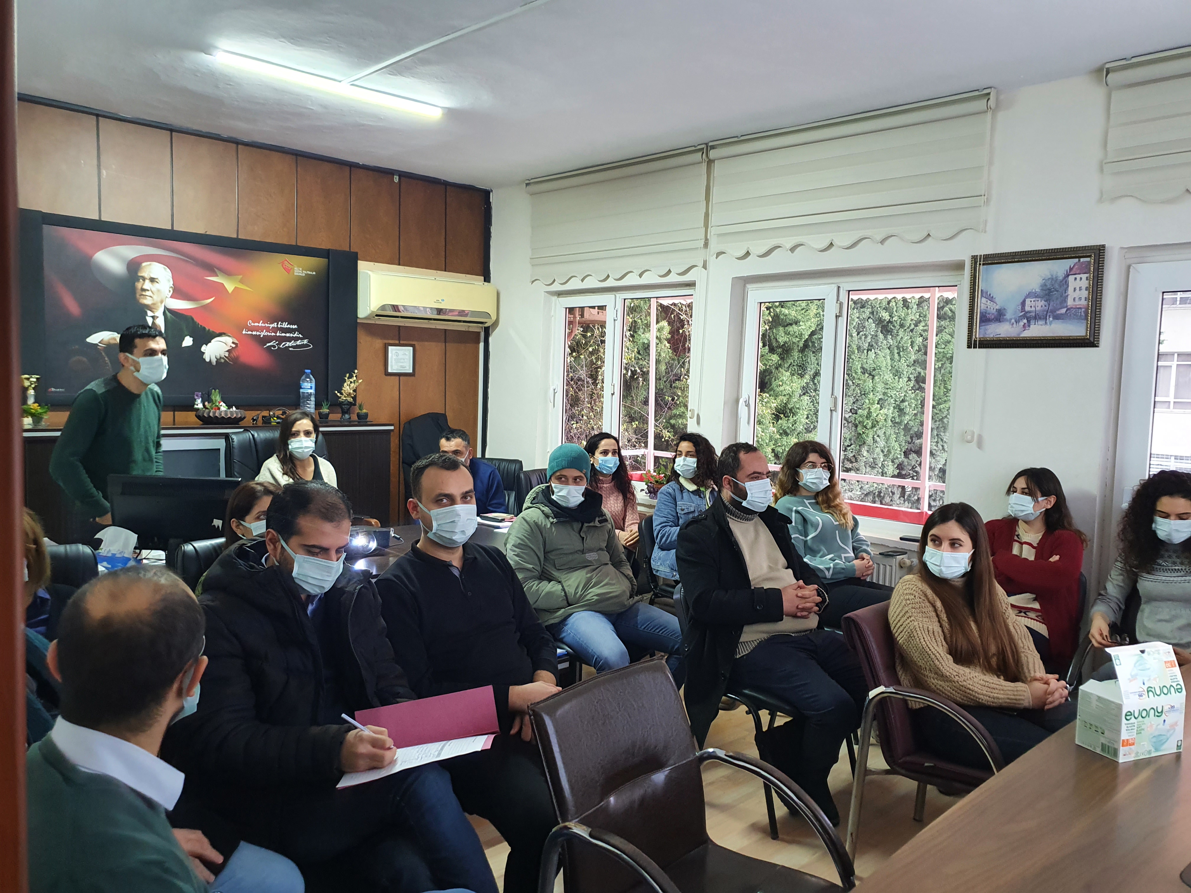 Antakya Sosyal Hizmet Merkezi personeline “Mağdurla Görüşme Teknikleri” konulu seminer verildi.