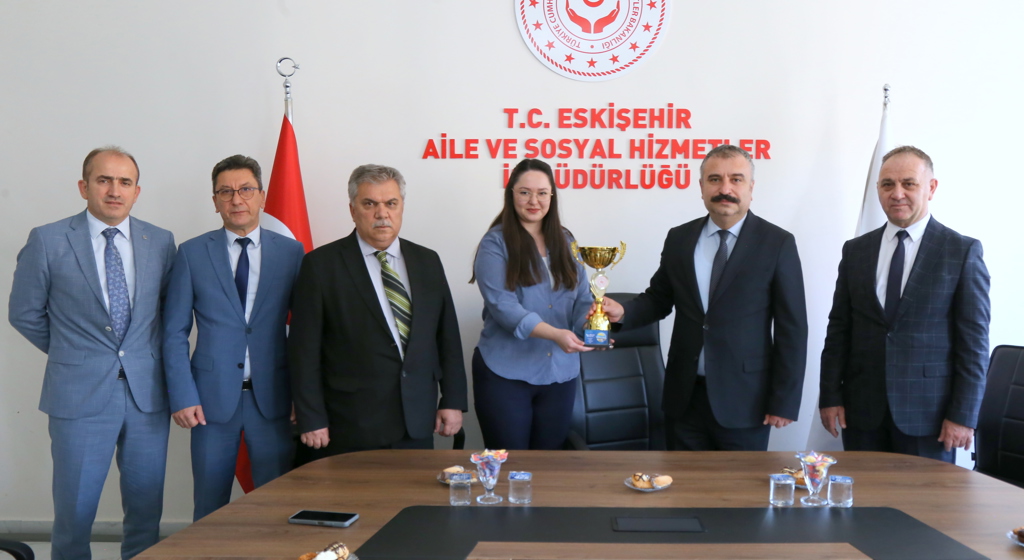 Eskişehir İl Müdürlüğü Kadın Voleybol Takımımızdan Büyük Başarı