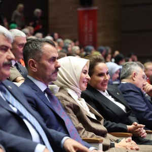 Bakanımız Göktaş, Kocaeli'de "Aile Dostu İşletmeler Ödül Töreni"nde konuştu - fotoğraf 2