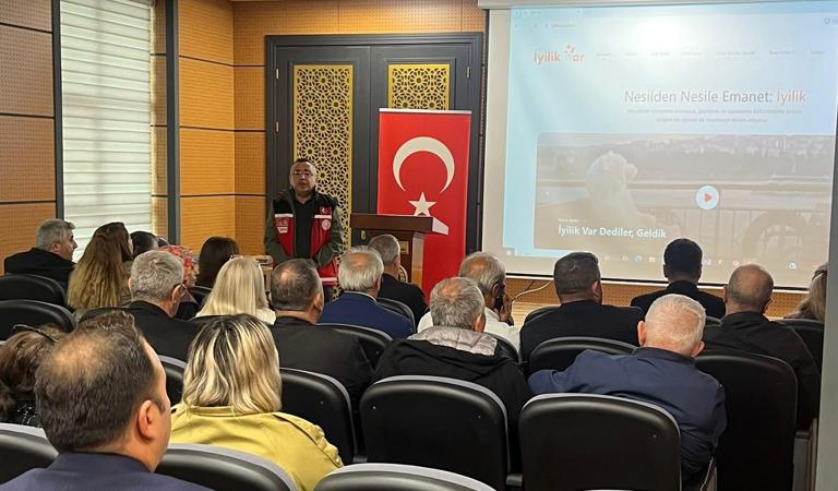 EDREMİT’TE İYİLİK VAR PLATFORMU VE SOSYAL HİZMET MODELLERİ TANITILDI