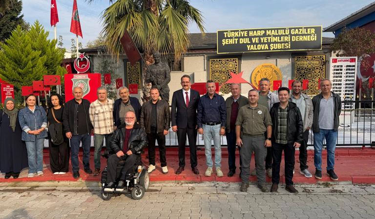 İl Müdürümüz Seçkin BİLİCİ’den Türkiye Harp Malulü Gaziler, Şehit Dul ve Yetimleri Derneği Yalova Şubesine Ziyaret