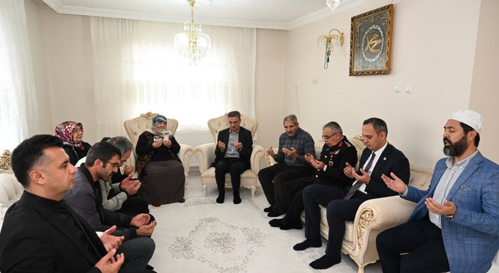 Şehit Piyade Er Mevlüt Gençoğlu’nun Ailesine Ziyaret