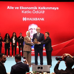Bakanımız Göktaş, Kocaeli'de "Aile Dostu İşletmeler Ödül Töreni"nde konuştu - fotoğraf 8