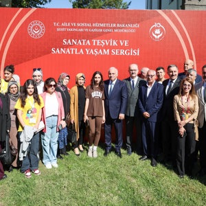  Türkiye Kültür Yolu Festivali Diyarbakır’da: Sanata Teşvik ve Sanatla Yaşam Sergisi Açıldı - fotoğraf 1