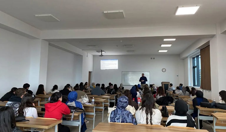 Teoriden Pratiğe: Uzmanından Dinle