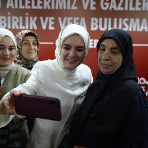 Bakan Göktaş, Gaziantep'te şehit aileleri ve gazilerle vefa buluşmasında bir araya geldi: - fotoğraf 15