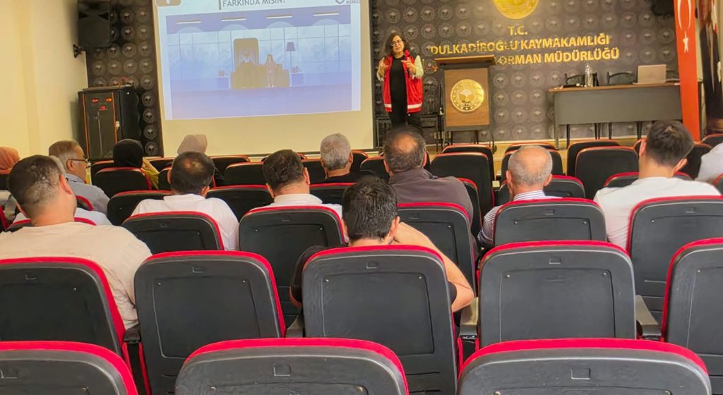 Dulkadiroğlu’nda Kamu Personeline “Güvenli İnternet Kullanımı” Eğitimi Verildi