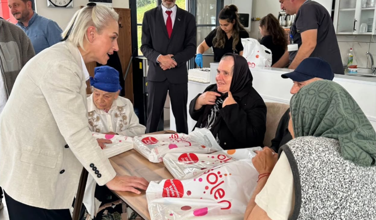 Ekim Ayında Doğan Yaşlılarımız İçin Doğum Günü Organizasyonu Düzenlendi.