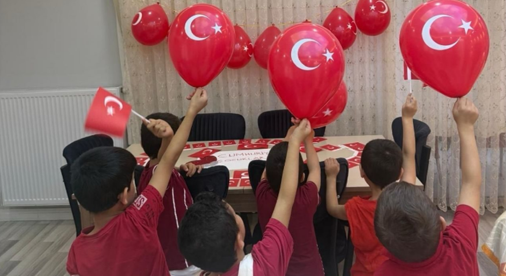 Çocuklarımız, 29 Ekim Cumhuriyet Bayramı’nı Çeşitli Etkinliklerle Büyük Bir Coşku Ve Heyecan İçerisinde Kutladılar. 