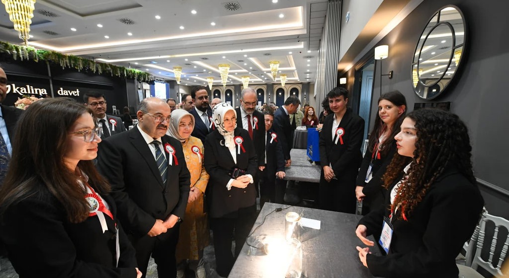  Balıkesir’de “Çocukların İzinde Yeşil Gelecek” İklim Buluşması Tamamlandı