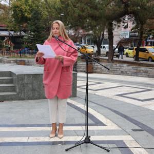 İl Müdürümüz Sayın Eda Kumaş, 19 Ekim Muhtarlar Günü Çelenk Sunma Törenine Katıldı - fotoğraf 4