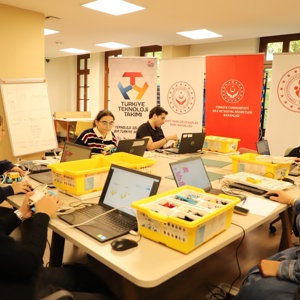 Şehit ve Gazi Çocukları Ankara’da Robotik ve Kodlama Atölyesinde Buluştu - fotoğraf 3