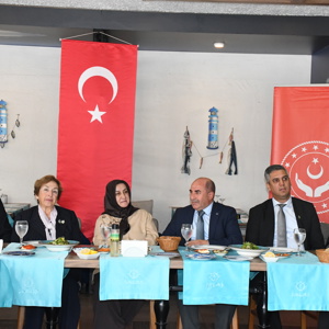 Şehit Yakınları ve Gazi Dernek Başkanları ile Eşleri Onuruna Yemek Programı Düzenlendi - fotoğraf 2