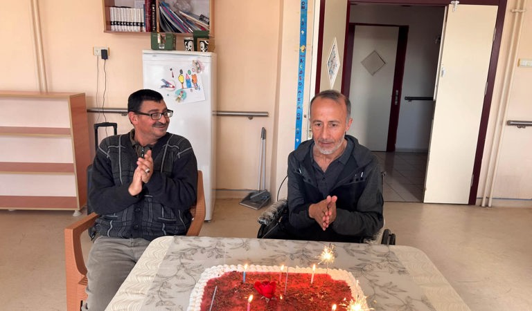 Geleneksel Doğum Günü Kutlaması 