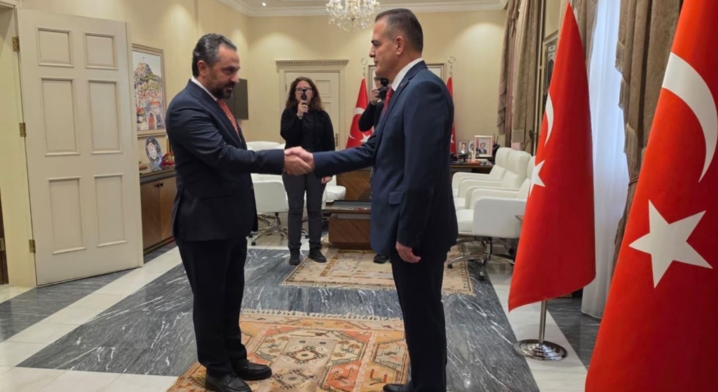 İl Müdürümüz Mahmut SELÇUK, Cumhuriyetimizin ilanının 103. yıl dönümü dolayısıyla Muğla Valiliğinde, Valimiz Sayın Dr. İdris AKBIYIK’ın himayelerinde düzenlenen 29 Ekim Cumhuriyet Bayramı bayramlaşma programına ve törenine katıldı.