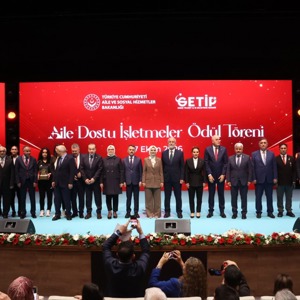 Bakanımız Göktaş, Kocaeli'de "Aile Dostu İşletmeler Ödül Töreni"nde konuştu - fotoğraf 9