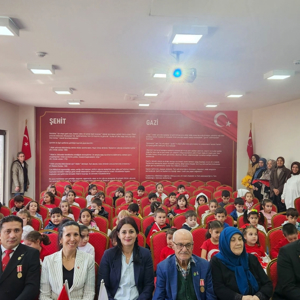 Çocuk ve Vatan Kahramanları Buluşması Gerçekleştirildi - fotoğraf 1