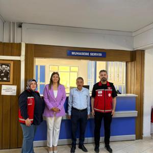 Fatsa Sosyal Hizmet Merkezi Müdürlüğü, Aziz Şehitlerimizin Emaneti Olan Ailelerini Yalnız Bırakmıyor - fotoğraf 1
