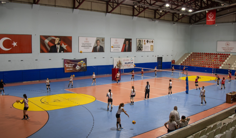 Voleybol Bölge Finali’nde Kocaeli Takımımız İkinci Oldu