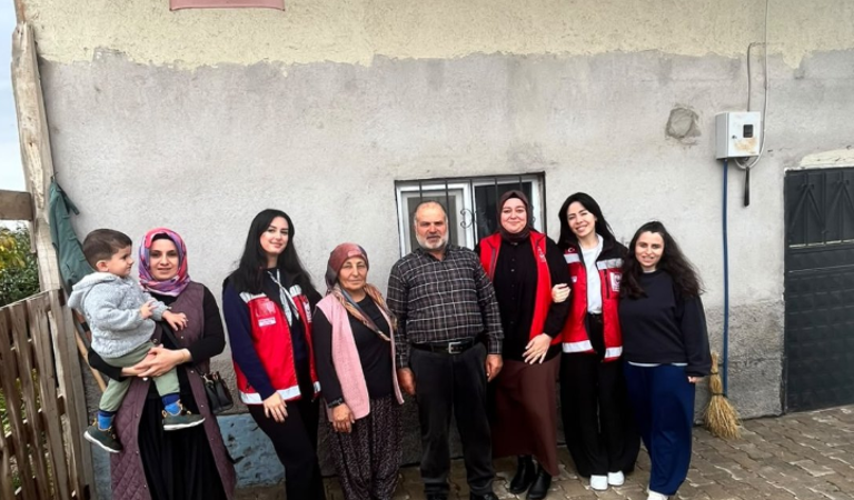 Dünya Kadın Çiftçiler Günü’nde Şehit Ailemize Ziyaret