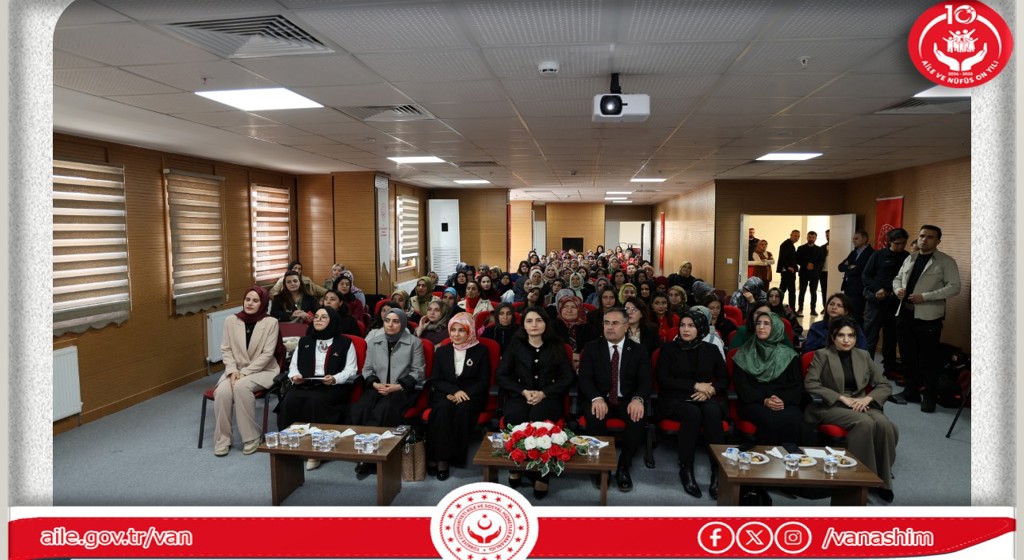Kadınlar İçin Yapay Zeka ve Dijital Güçlenme Eğitimleri