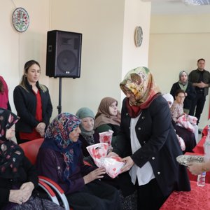 Dünya Yaşlılar Günü Huzurevinde Kutlandı - fotoğraf 2