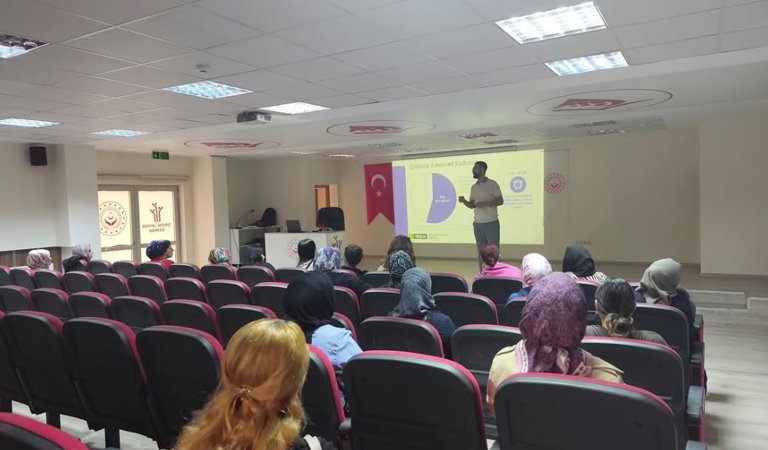 Nusaybin Sosyal Hizmet Merkezi’nden Anlamlı Eğitim