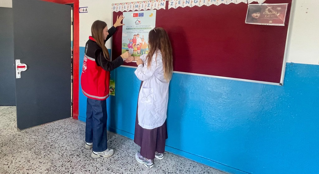 Aile Ve Toplum Temelli Sosyal Destek Modeli Kapsamında Ayvalık’ta Kurum Ve Okul Ziyaretleri Gerçekleştirildi