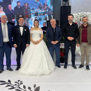 Gazimiz Menderes Uzuntepe’nin kıymetli evladı Utku ve sevgili gelini İrem Nur'a Mutluluklar Dileriz. - fotoğraf 1