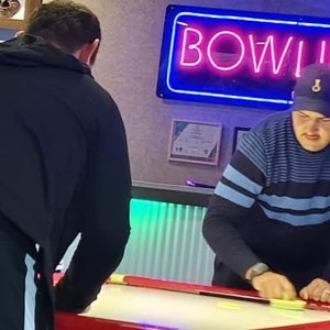  Özel bireylerimizle bowling etkinliğinde neşe ve mutluluk dolu anlar yaşadık. - fotoğraf 2