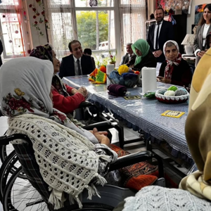 Vali Yardımcımız Sayın Engin Tok, Trabzon Huzurevi Yaşlı Bakım Ve Rehabilitasyon Merkezini Ziyaret Etti. - fotoğraf 1