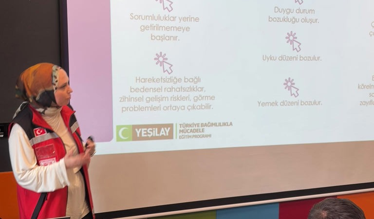 Üniversite Öğrencilerine Yönelik “Teknoloji Bağımlılığı” Eğitimi Düzenlendi