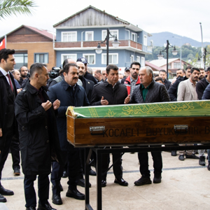 Sel Felaketinde Hayatını Kaybeden Mustafa Kedikli Son Yolculuğuna Uğurlandı - fotoğraf 3